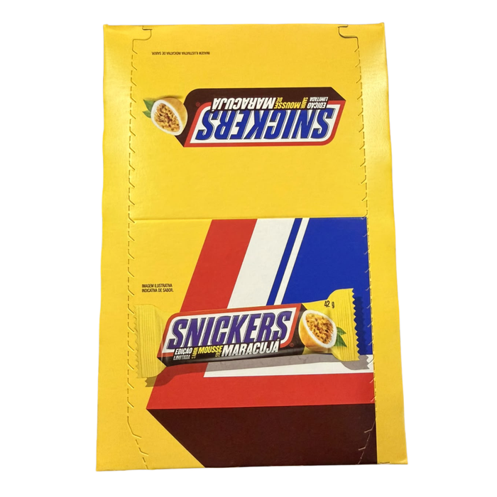 SNICKERS Mousse de Maracujá 20 x 42 g – Brasilianische Limited Edition – Schokoriegel mit Passionsfrucht-Mousse-Geschmack, Erdnüssen, Karamell und Nougat – 20er-Pack – 840 g