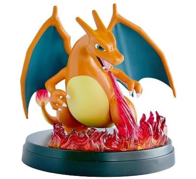 Pokémon Glurak-ex Figur 16 cm – Dynamische Action-Figur mit Feuer-Attacke & integriertem Kartenhalter | Aus der Super Premium Kollektion