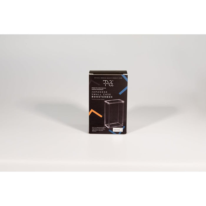 The Acrylic Box – Premium 6MM Schutzcase für Japanische Boosterboxen (Small) | Passend für kleinere JP Booster Displays | UV-Schutz & Magnetverschluss + Heartforcards® Versandschutz