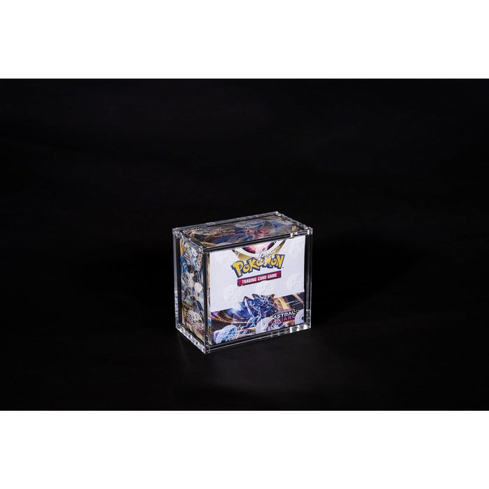 The Acrylic Box – Premium 6MM Schutzcase für Pokémon Booster Box (BB) | Magnetverschluss & UV-Schutz | Ultra-Klare Sammlerbox + Heartforcards® Versandschutz