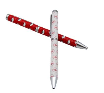2x Pokeman Ball Pens- 2er Set Kugelschreiber in Rot und Weiss mit PKM-Logo Optik + Heartforcards® Versandschutz